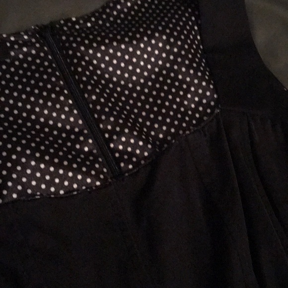 Bebe Dress - Picture 3 of 3